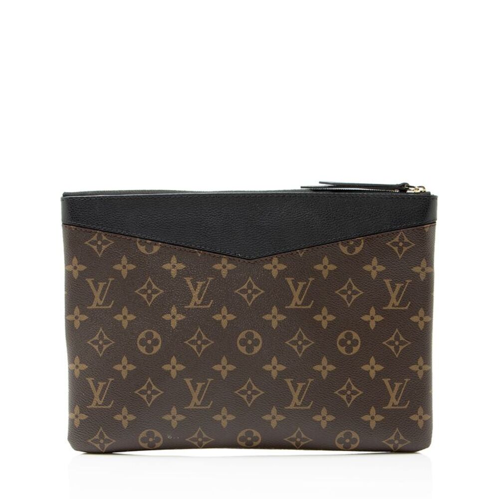 Louis Vuitton Monogram Canvas Daily Pouch - Picture 3 of 11